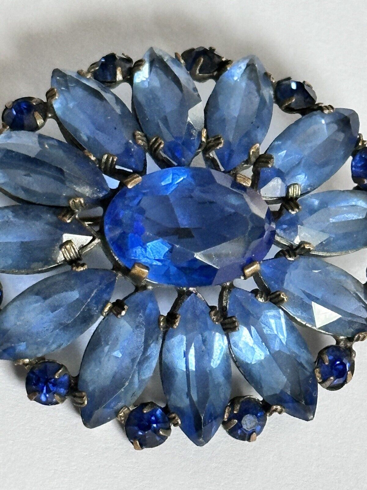 Vintage Blue Stone Flower Brooch