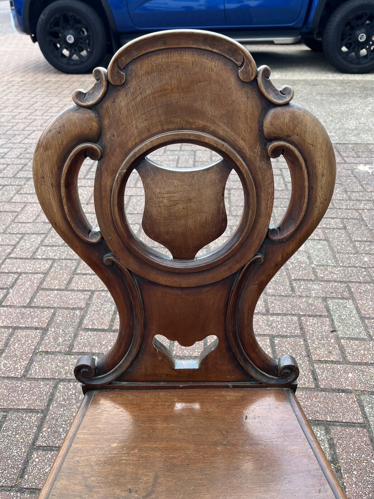 4 Victorian Shield Back Mahogany Hall Chairs. Country House Furniture