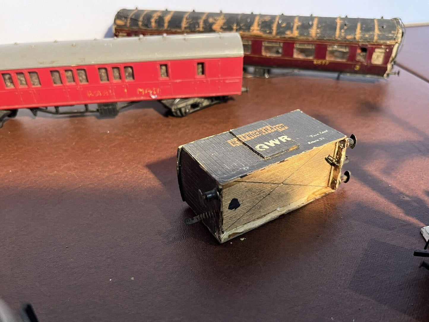 00 Gauge Train Rolling Stock