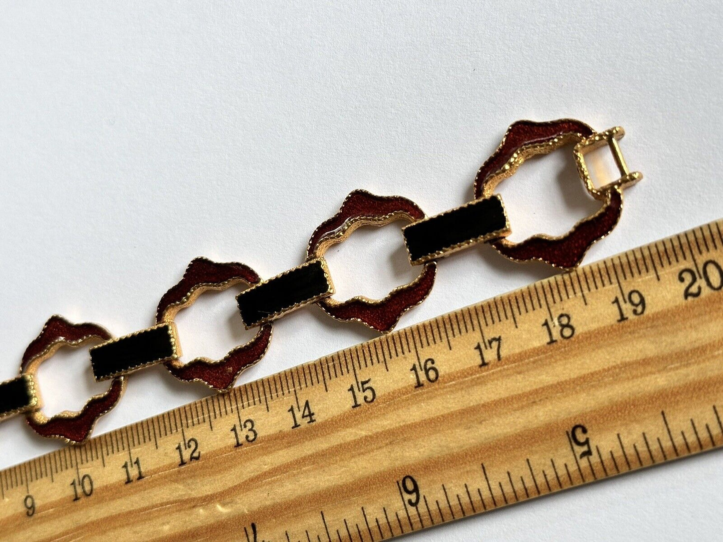 Vintage Gold Tone Red Black Enamel Detailed Bracelet