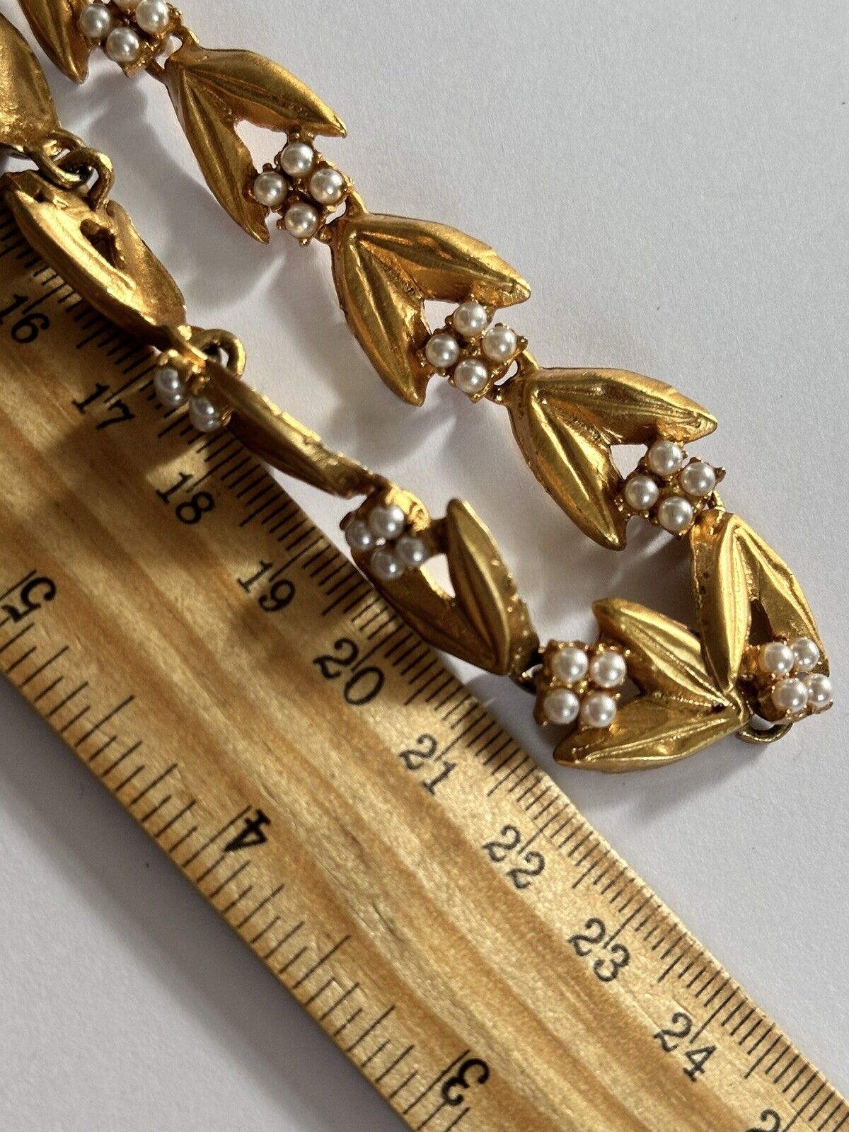 Vintage 1980s Gold Plated Faux Pearl Necklace