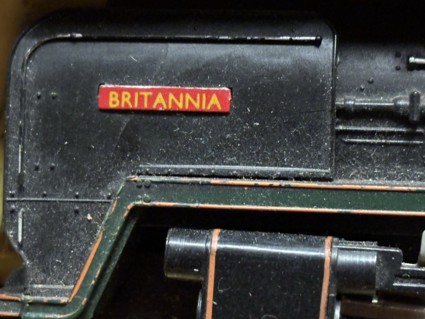 44280123