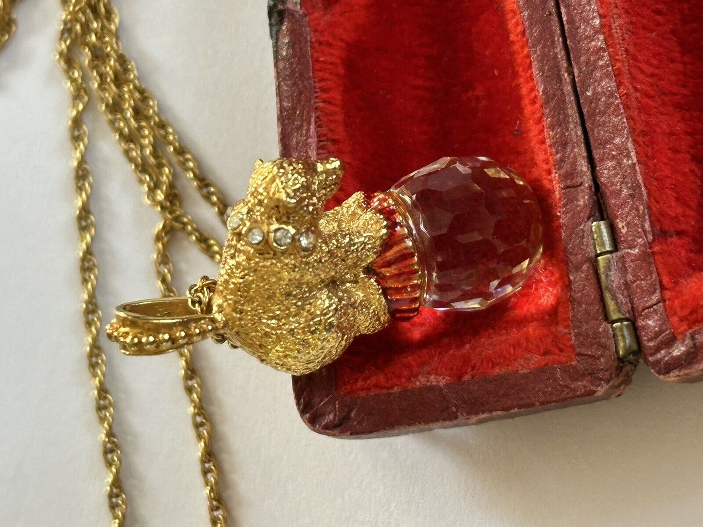 Vintage Gold Tone Polar Bear On Ball Enamel Diamanté Pendant Necklace