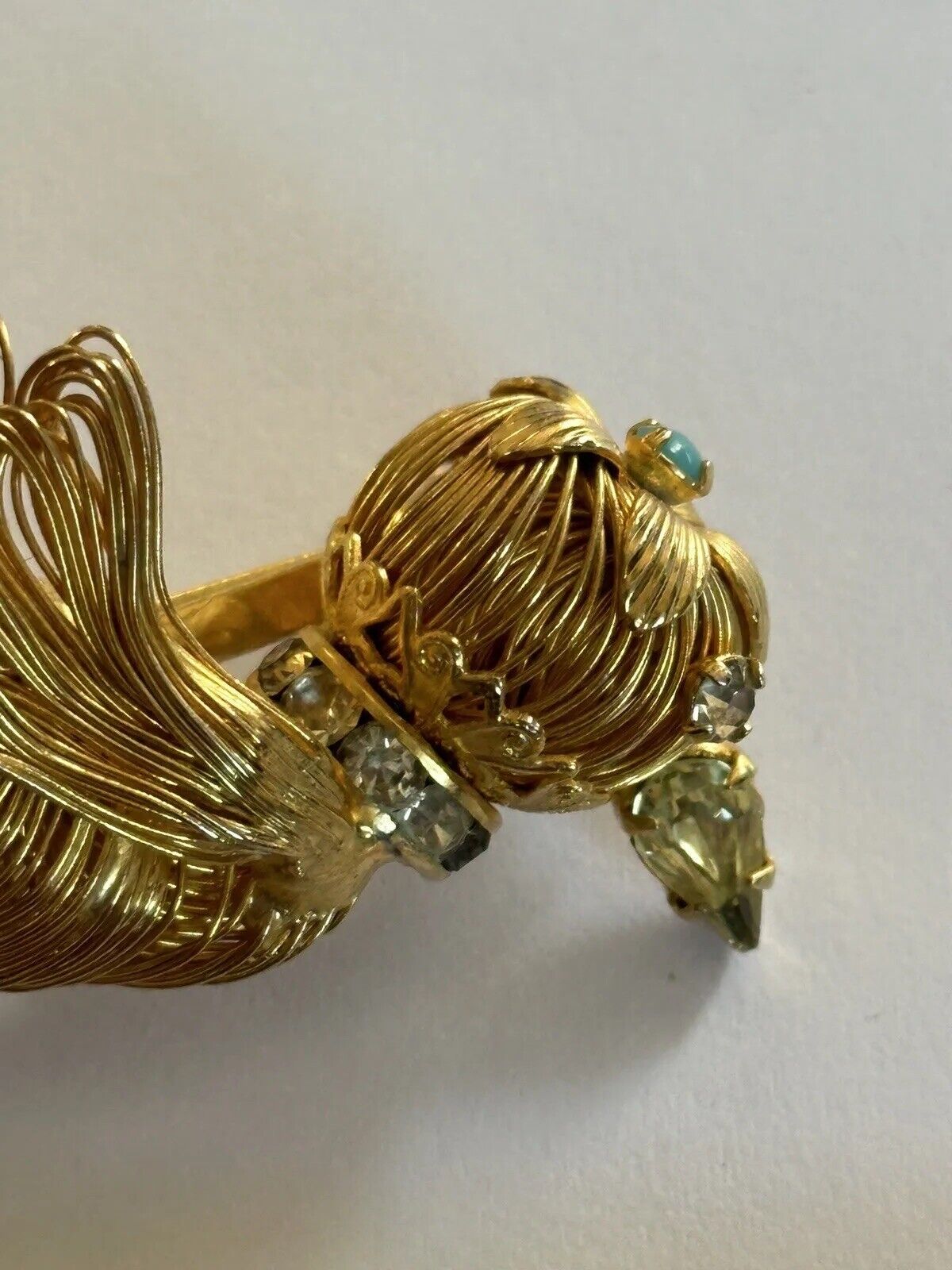 Vintage Gold Tone Wired Detailed Chick Brooch