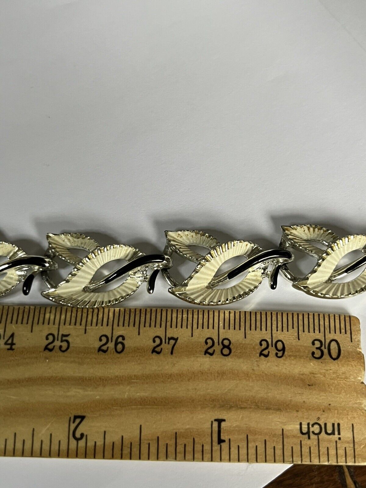 Vintage Silver Tone Cream Black Enamel Signed Leaves Necklace