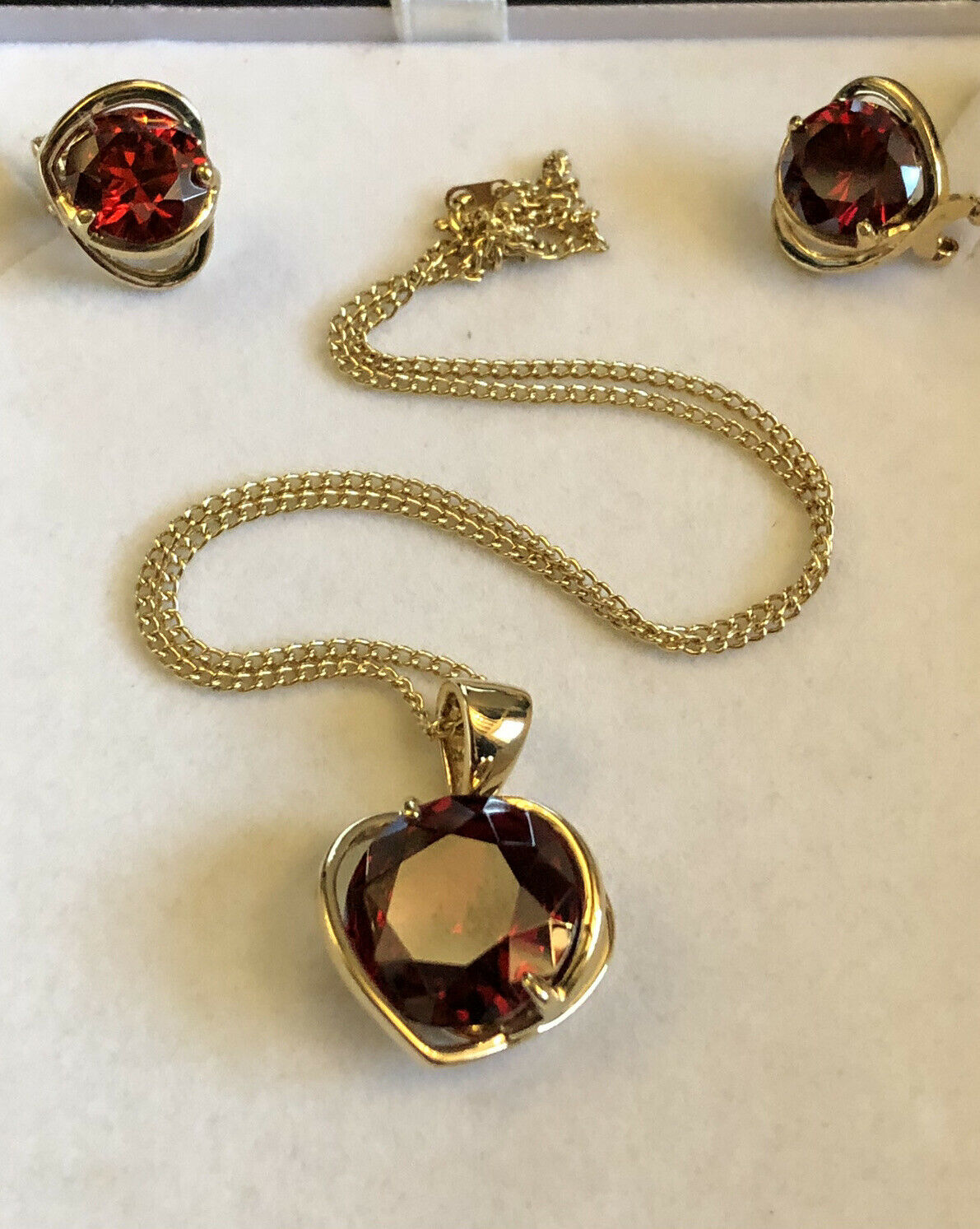 Vintage Hearts Gold Plated Red Stone Necklace And Earring Set