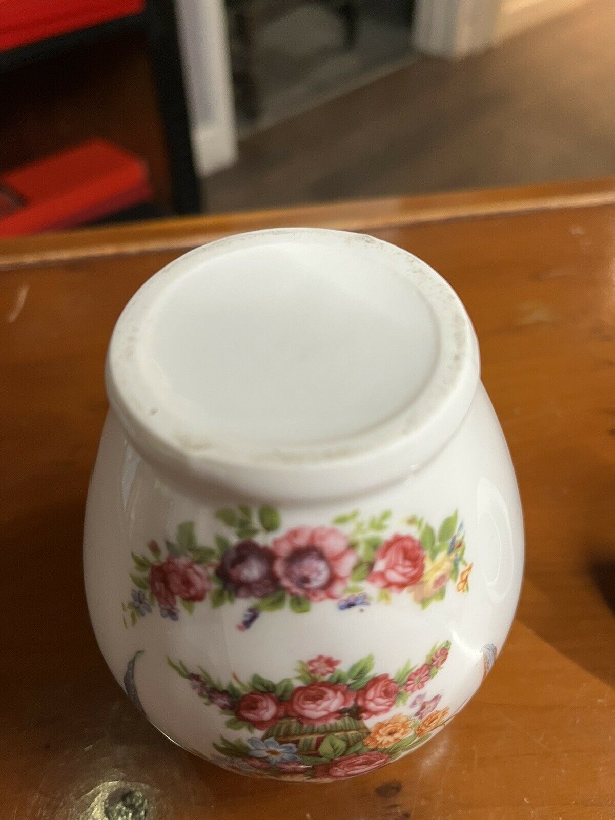 Parrot Decorated Porcelain Jar & Lid.