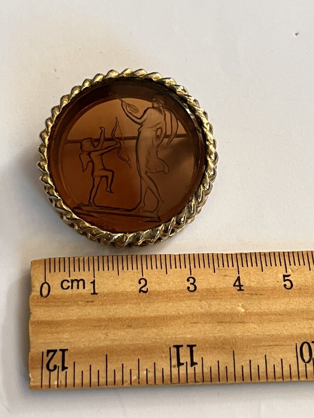 Vintage Goldette Glass Intaglio Cupid Gold Tone Brooch