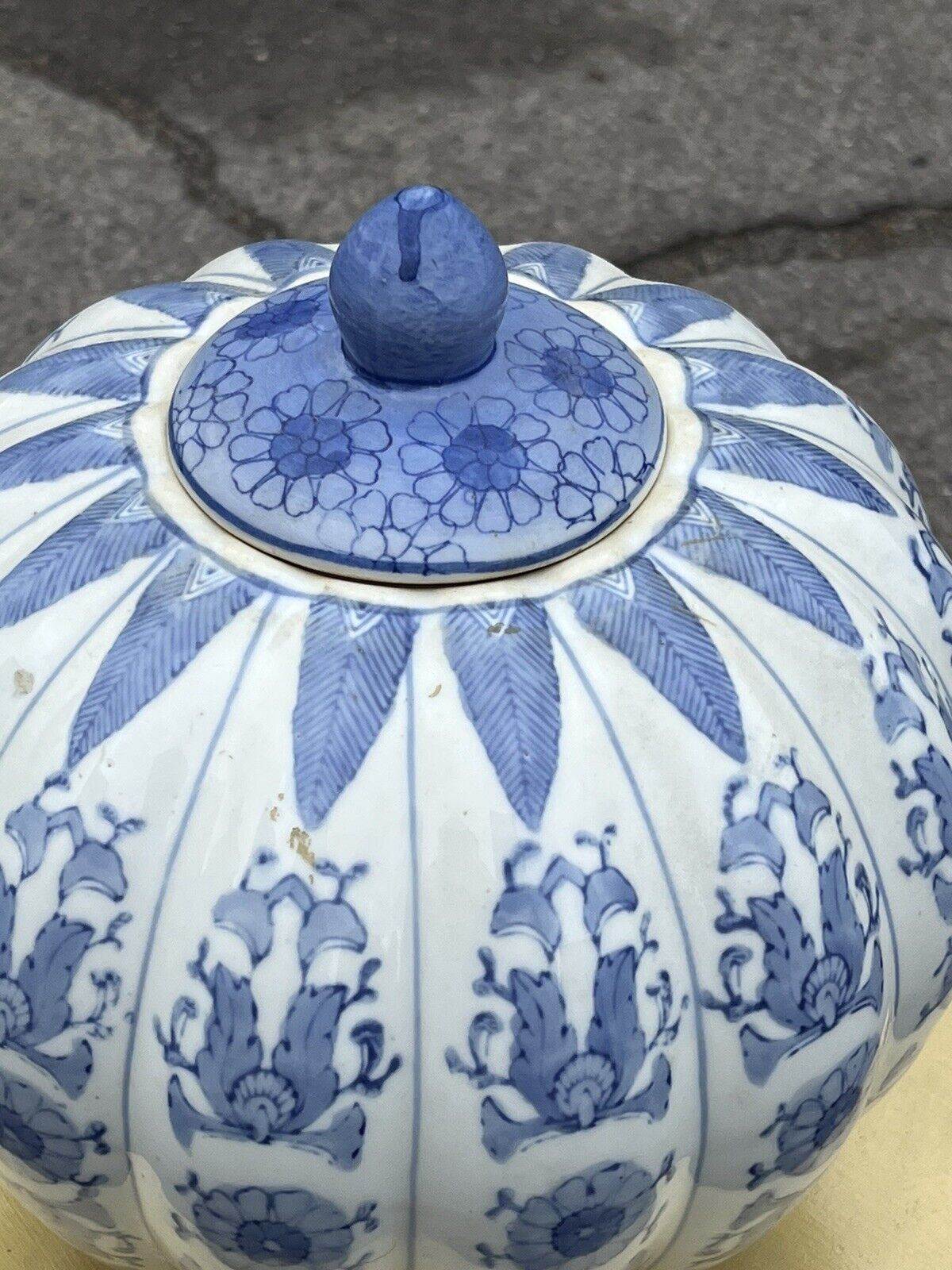 Large Chinese Pot. Large & Impressive.