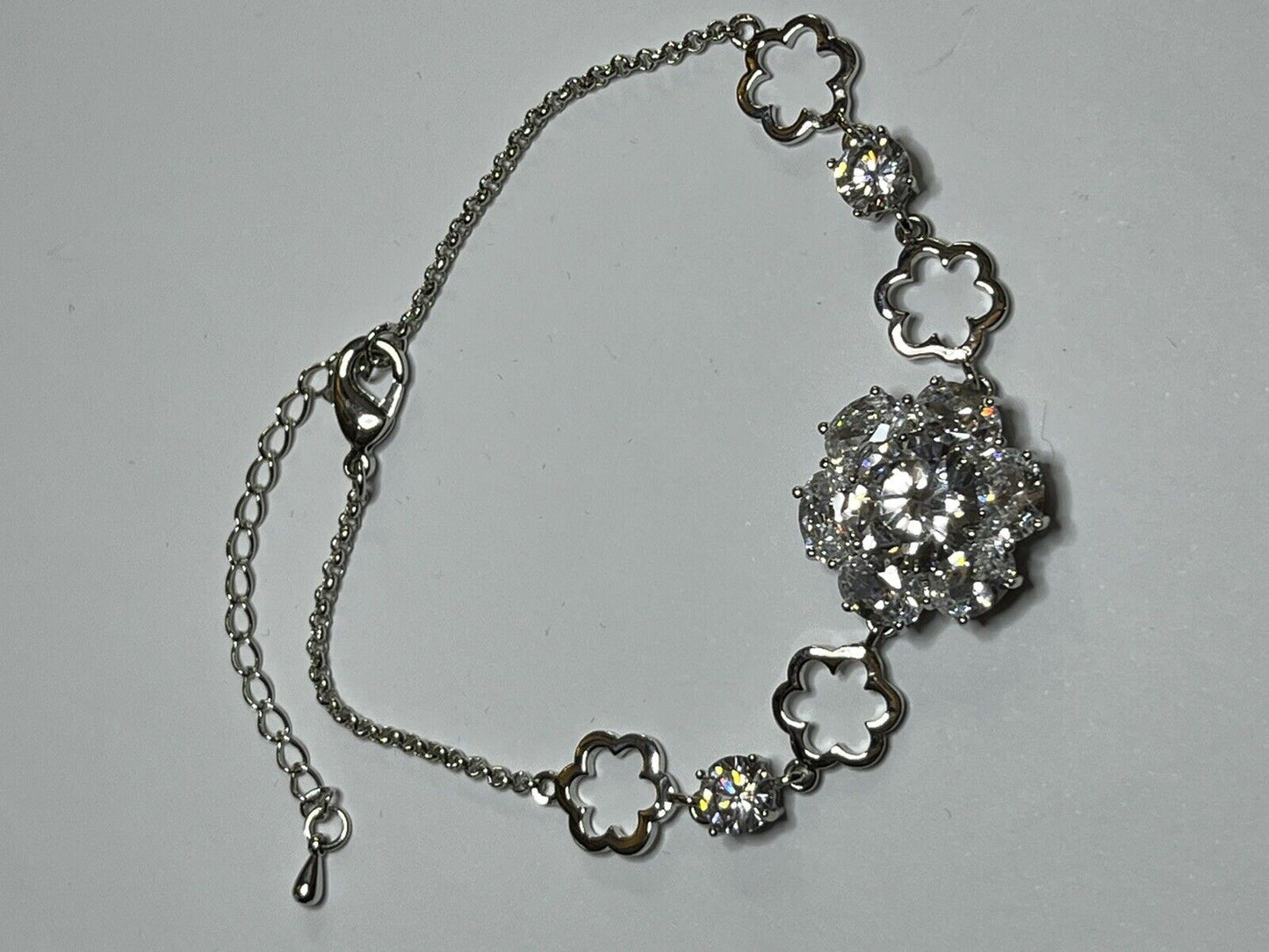 Vintage Rhodium Plated Crystal Diamanté Flowers Bracelet