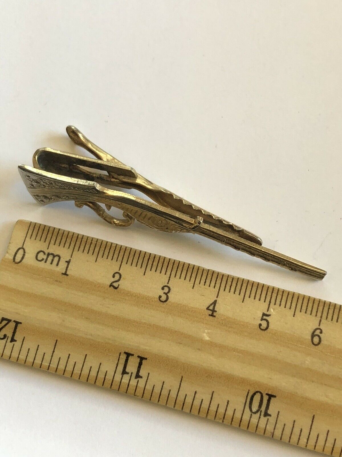 Vintage Novelty Rifle Silver Tone Tie Clip