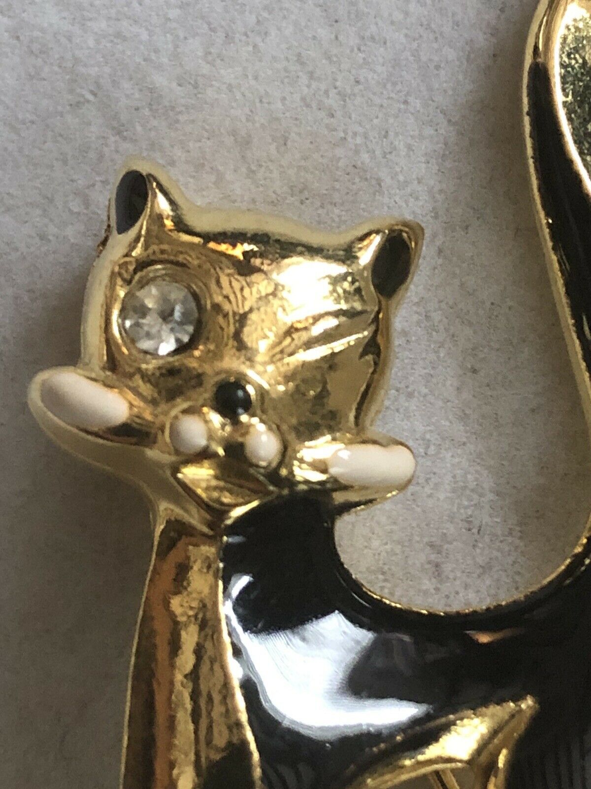 Vintage Gold Tone Black Enamel Winking Cat Brooch