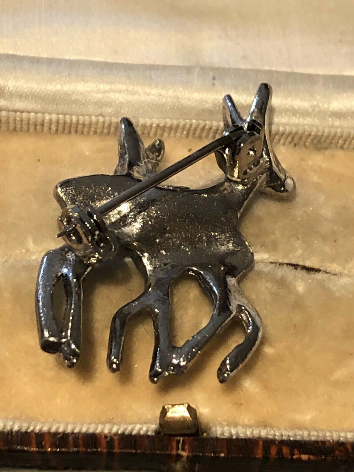 Vintage Silver Tone Marcasite Deer And Fawn Brooch