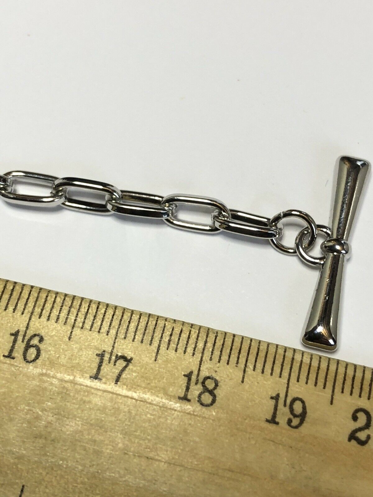 Vintage 1980s Rhodium Gold Plated Swarovski Crystal Stylish Toggle Bracelet