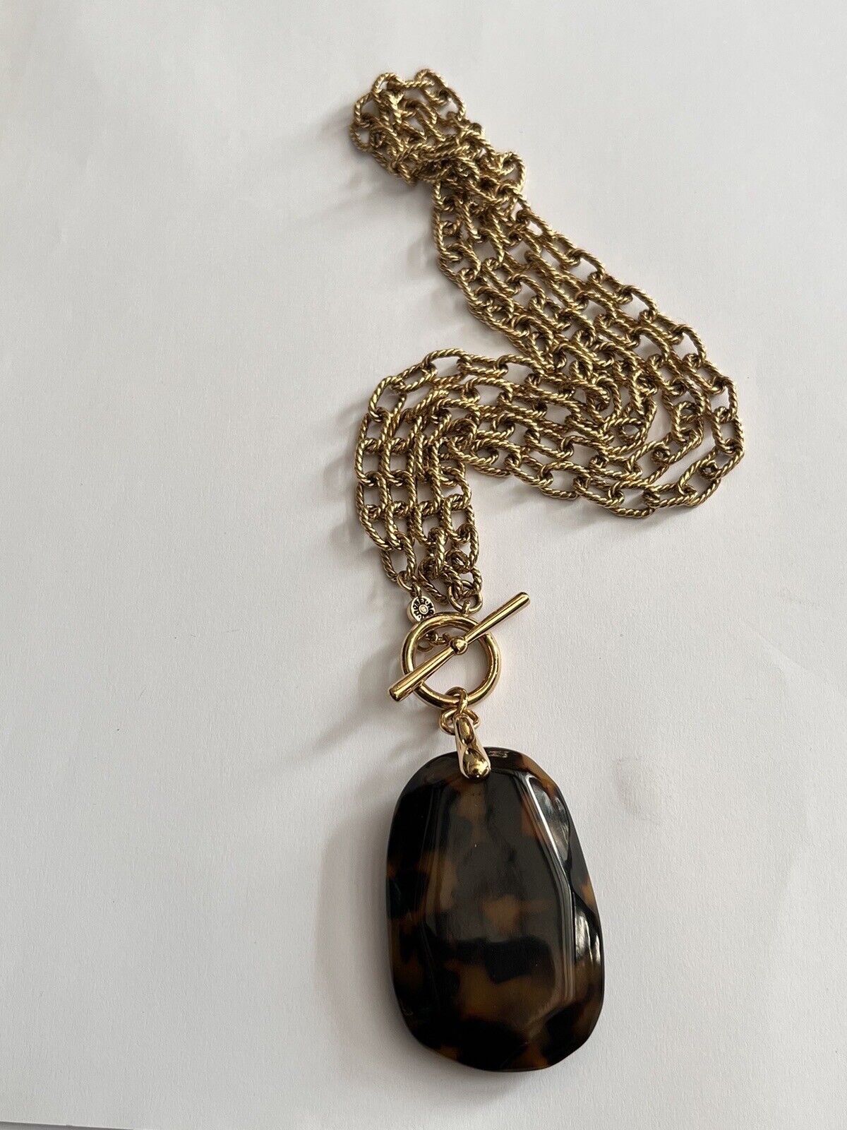 Vintage Monet Gold Tone Pendant Necklace
