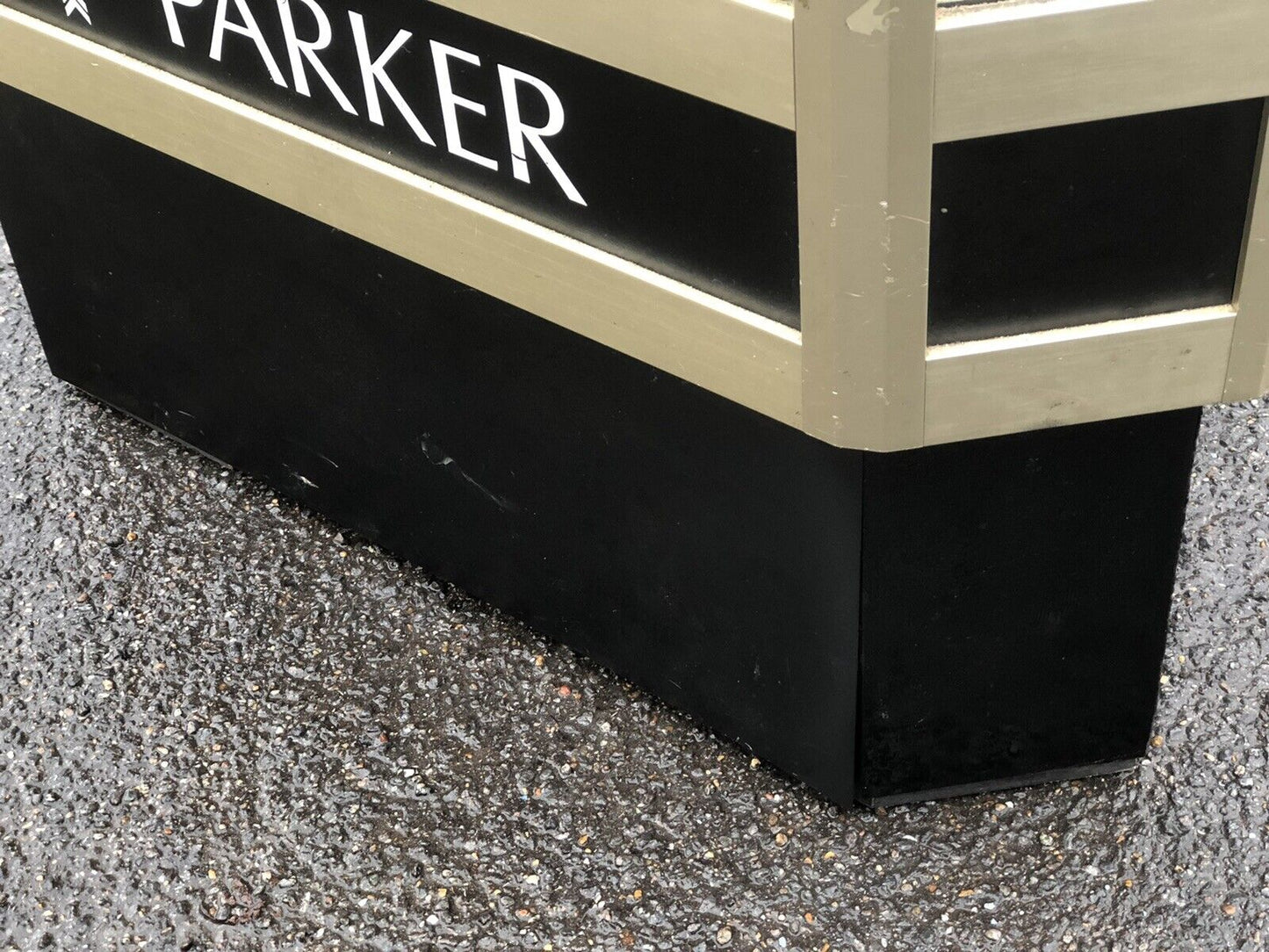 Parker Pen Shop Display Cabinet. Perfect To Display Own Collection