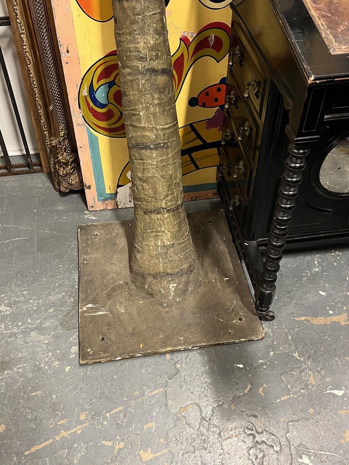 Full Size Plastic Palm Tree, Tv/Film Prop. Great Interior Design Piece