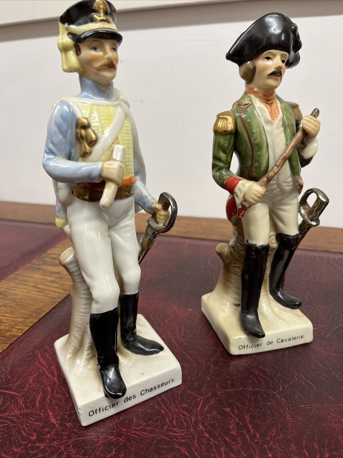 Set Of 4 French Soldiers. We Ship Worldwide.