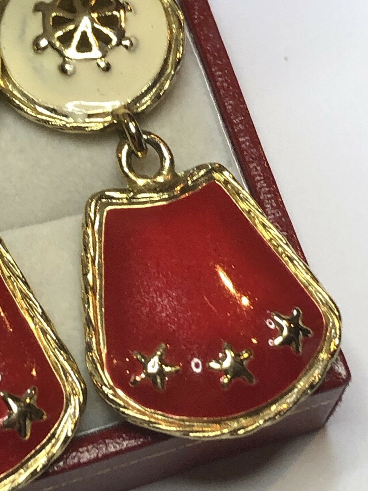 Vintage Gold Tone Red Cream Enamel Stars Maritime Drop Clip On Earrings
