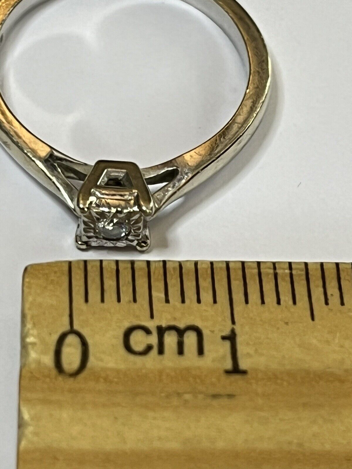 Vintage 9ct White Gold Solitaire Illusion Set Diamond Ring