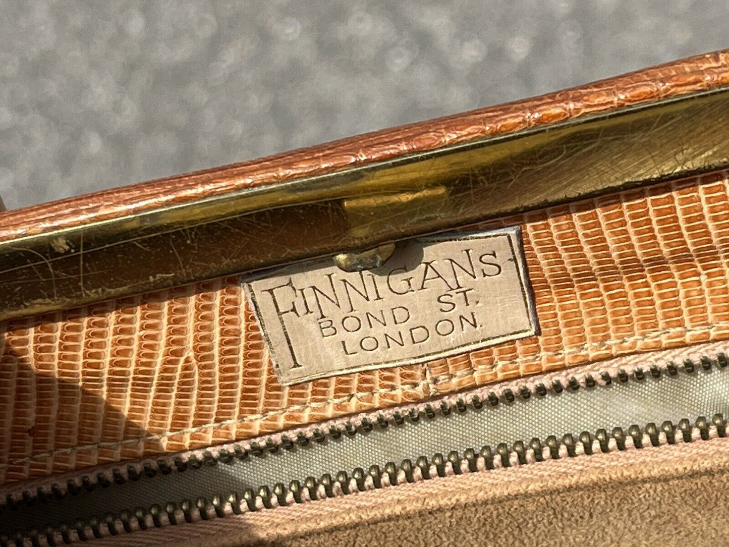 Finnigans Of Bond St, Ladies Vintage Tan Leather Handbag.