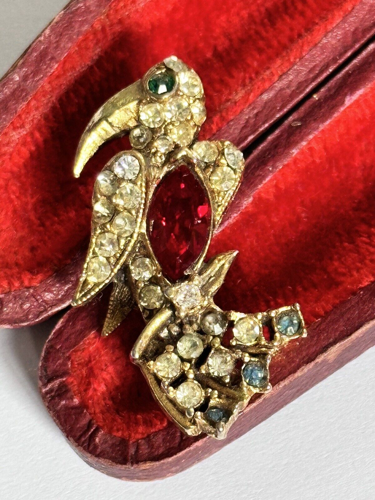 Vintage Gold Tone Diamanté Bird Brooch