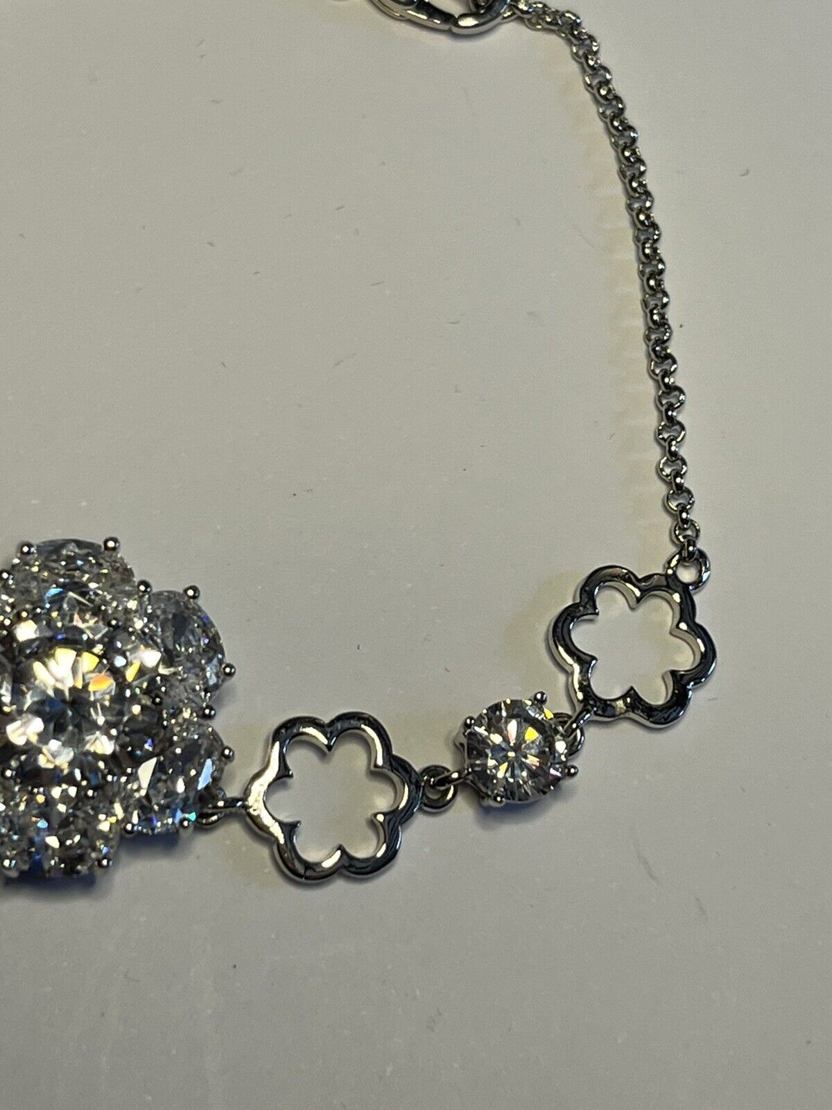 Vintage Rhodium Plated Crystal Diamanté Flowers Bracelet