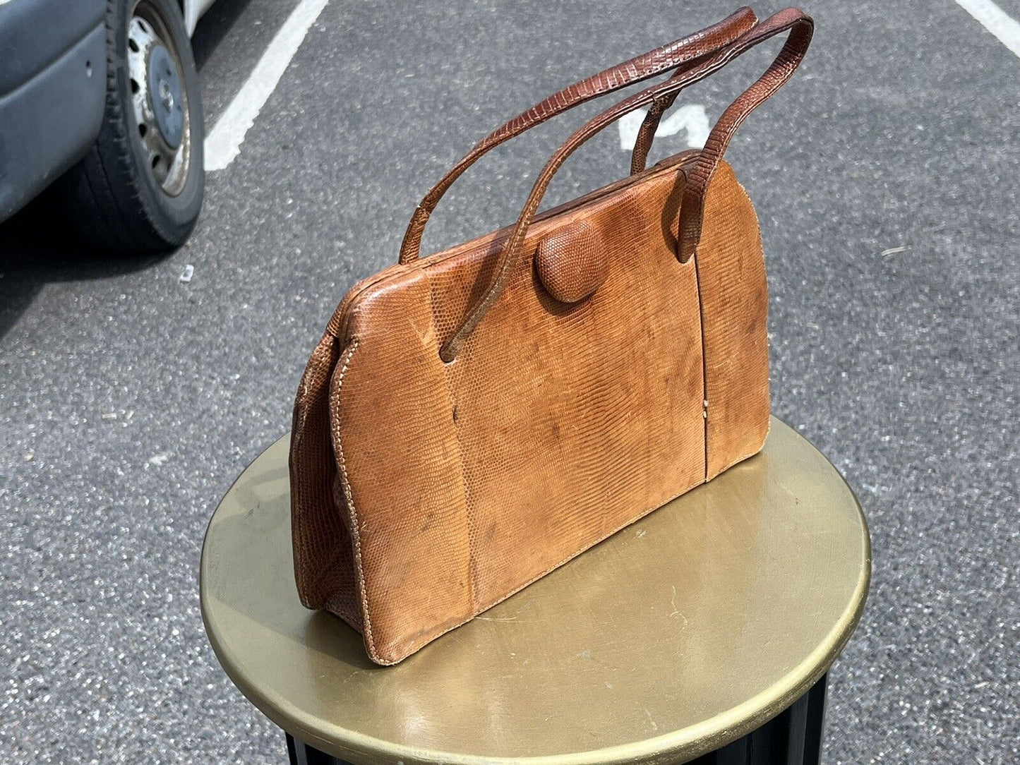 Finnigans Of Bond St, Ladies Vintage Tan Leather Handbag.