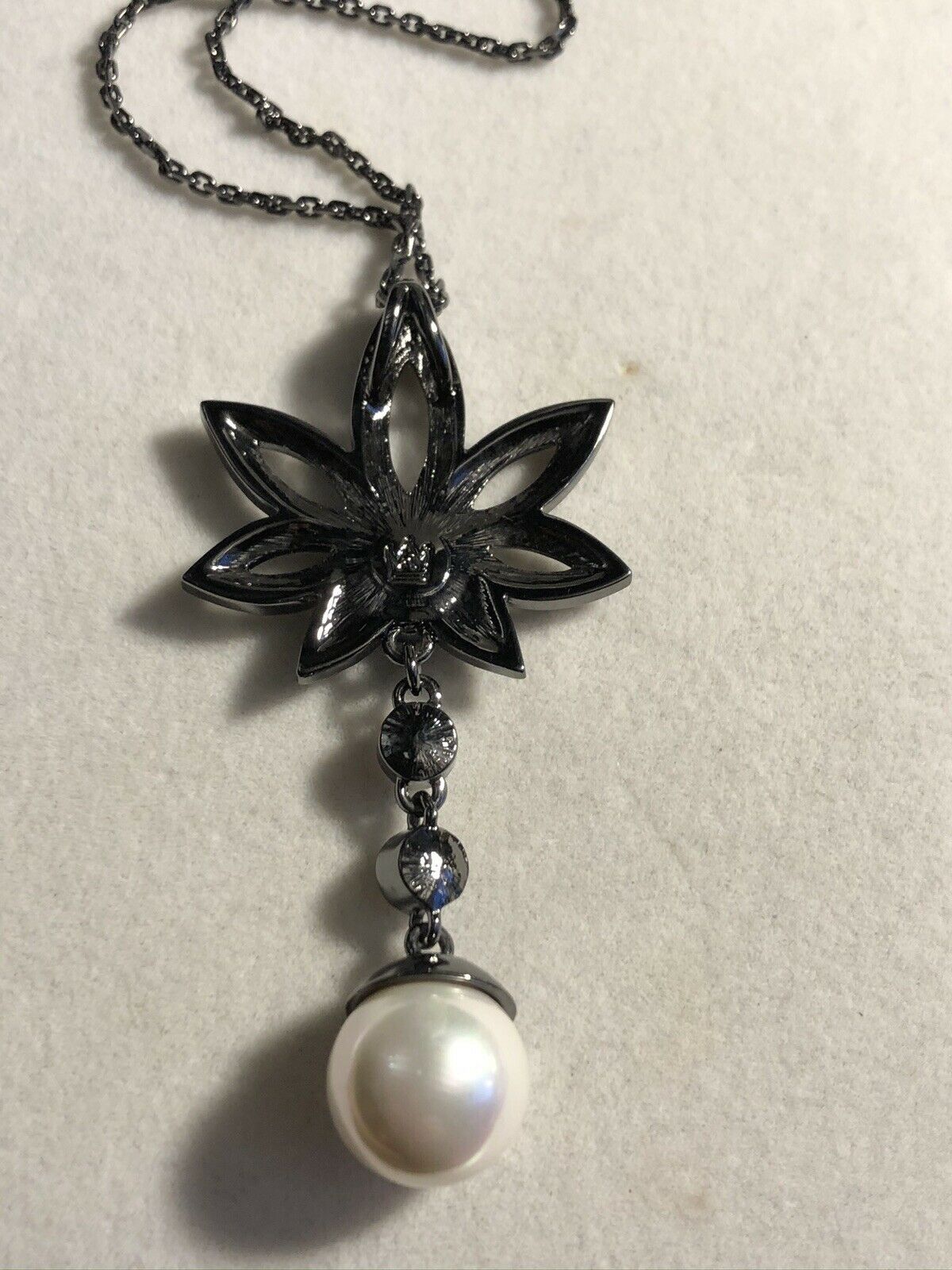 Vintage 1980s Gun Metal Swarovski Crystal Faux Pearl Necklace
