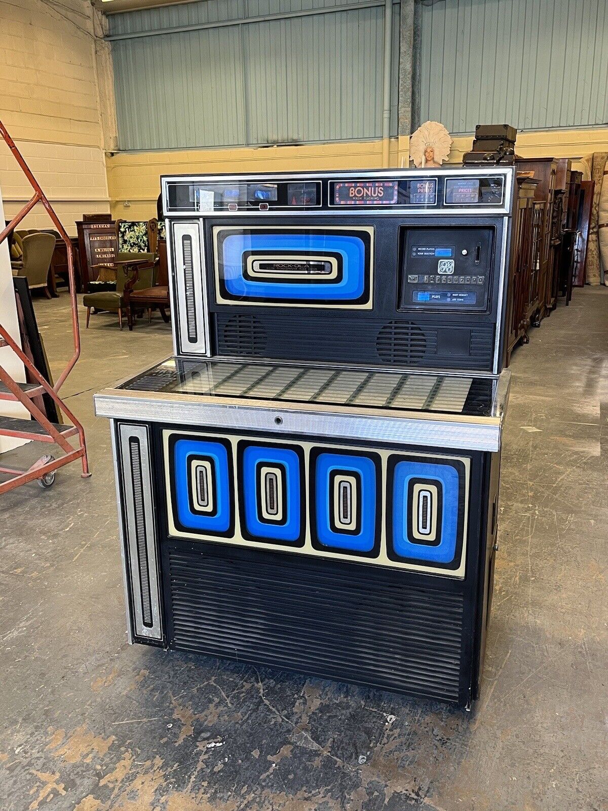 Rock-Ola Jukebox, Mystic 478. 1970's Mid Century, With Records.