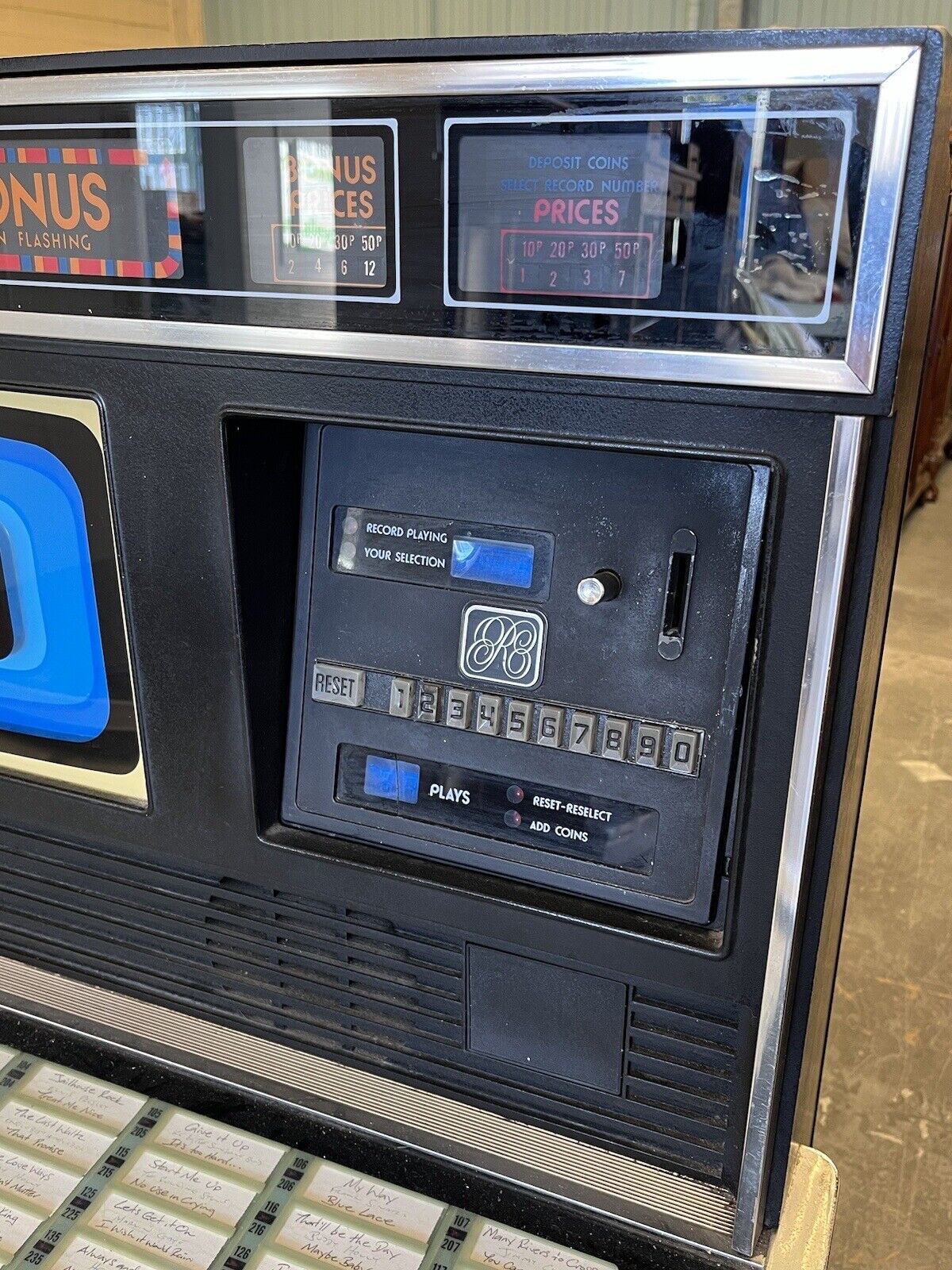 Rock-Ola Jukebox, Mystic 478. 1970's Mid Century, With Records.
