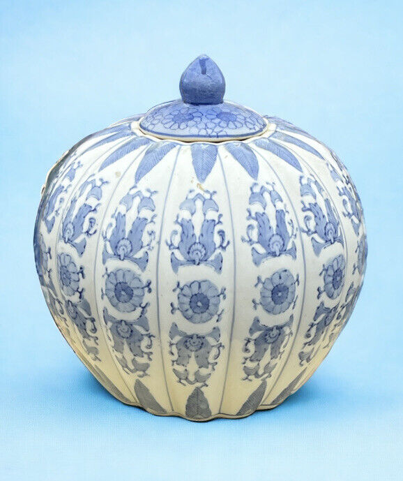Large Chinese Pot. Large & Impressive.