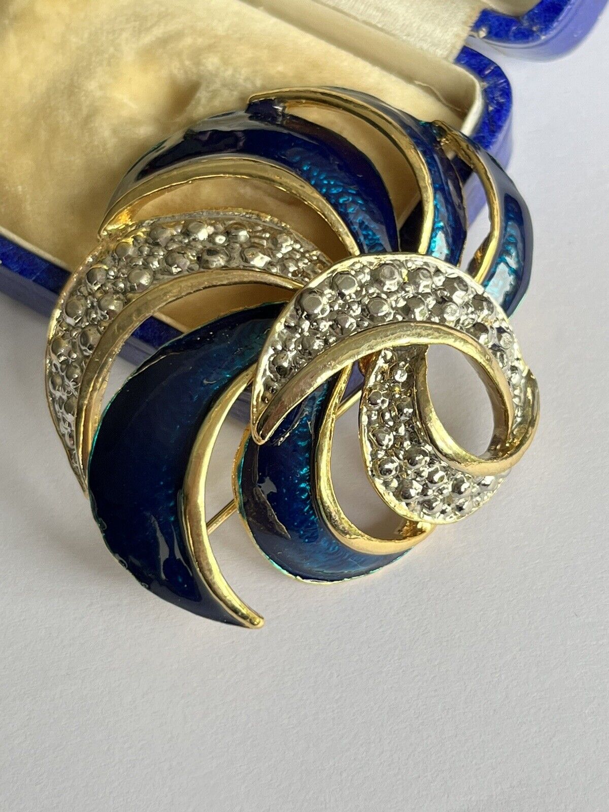 Vintage Gold Tone Blue Enamel Swirl Brooch