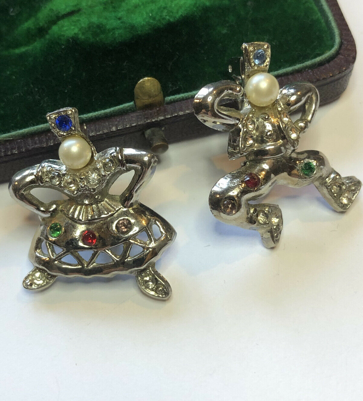 Vintage Silver Tone Diamanté Faux Pearl Dancing Pair Brooch Set