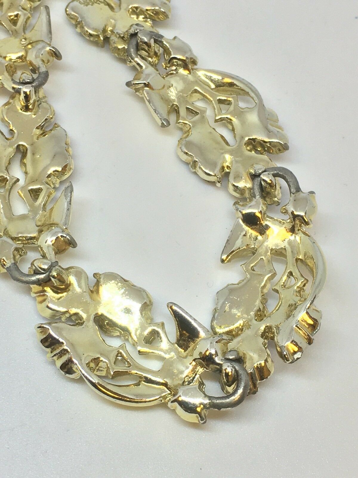 Stylish 1960s Blue Aurora Borealis And Faux Pearls On Gold Tone Metal Necklace