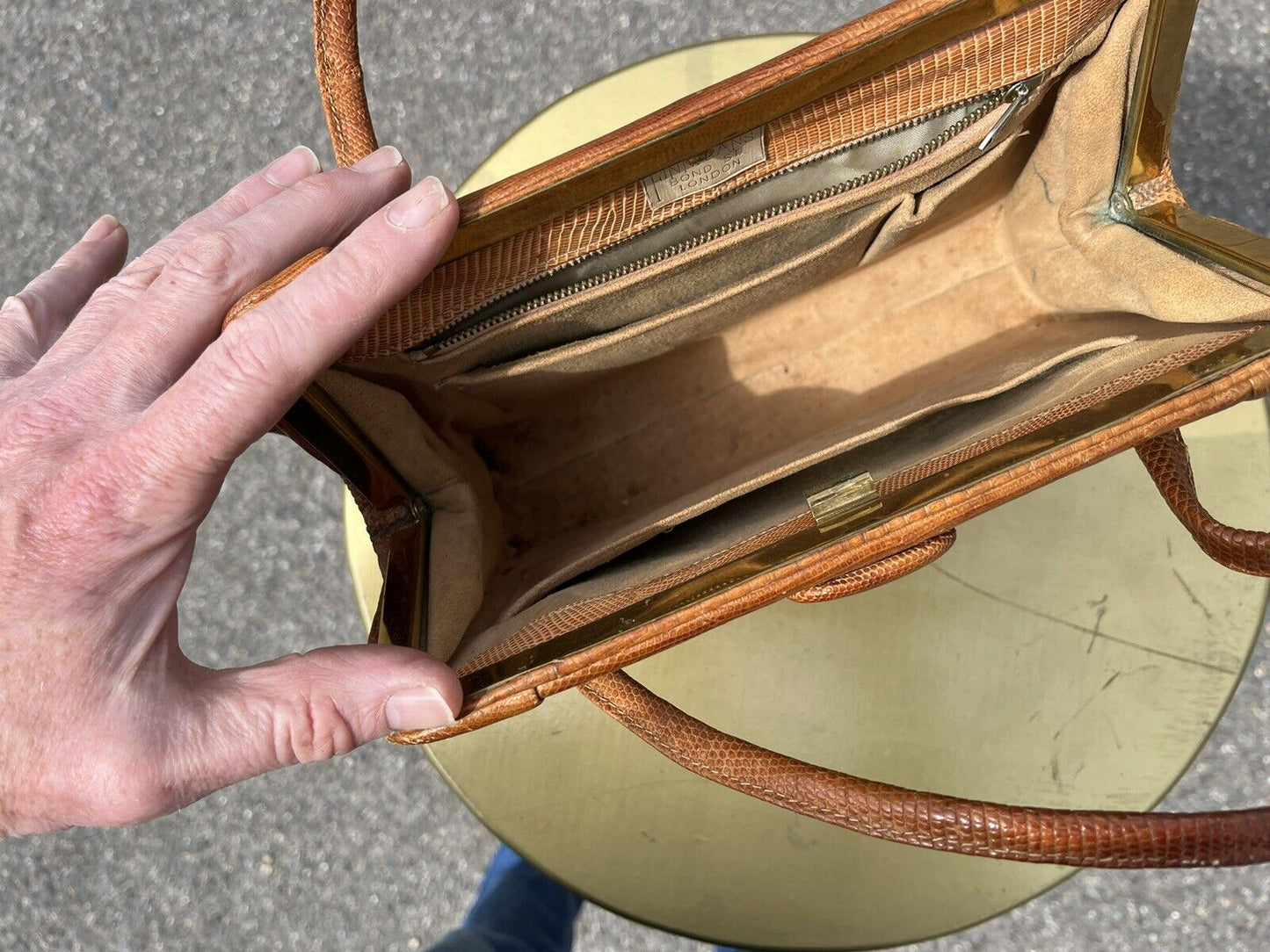 Finnigans Of Bond St, Ladies Vintage Tan Leather Handbag.