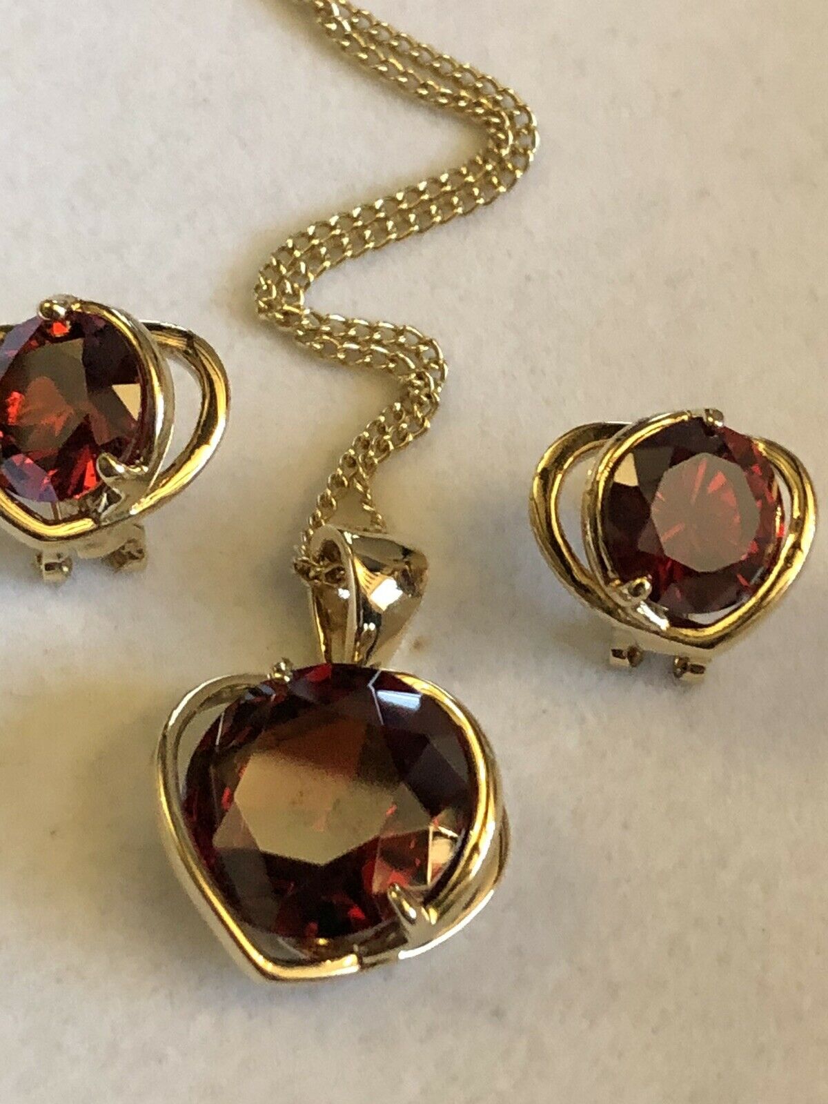 Vintage Hearts Gold Plated Red Stone Necklace And Earring Set