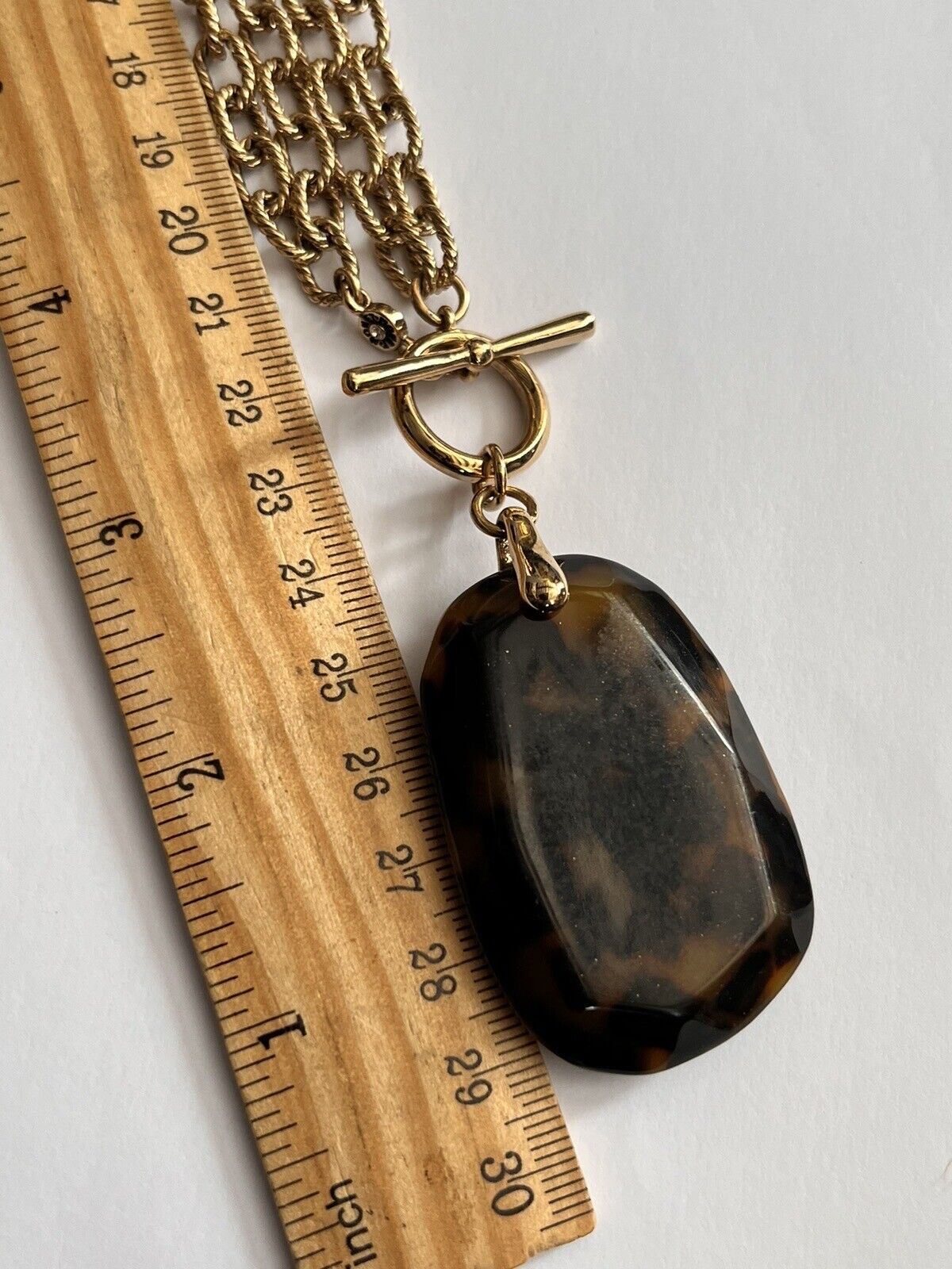 Vintage Monet Gold Tone Pendant Necklace