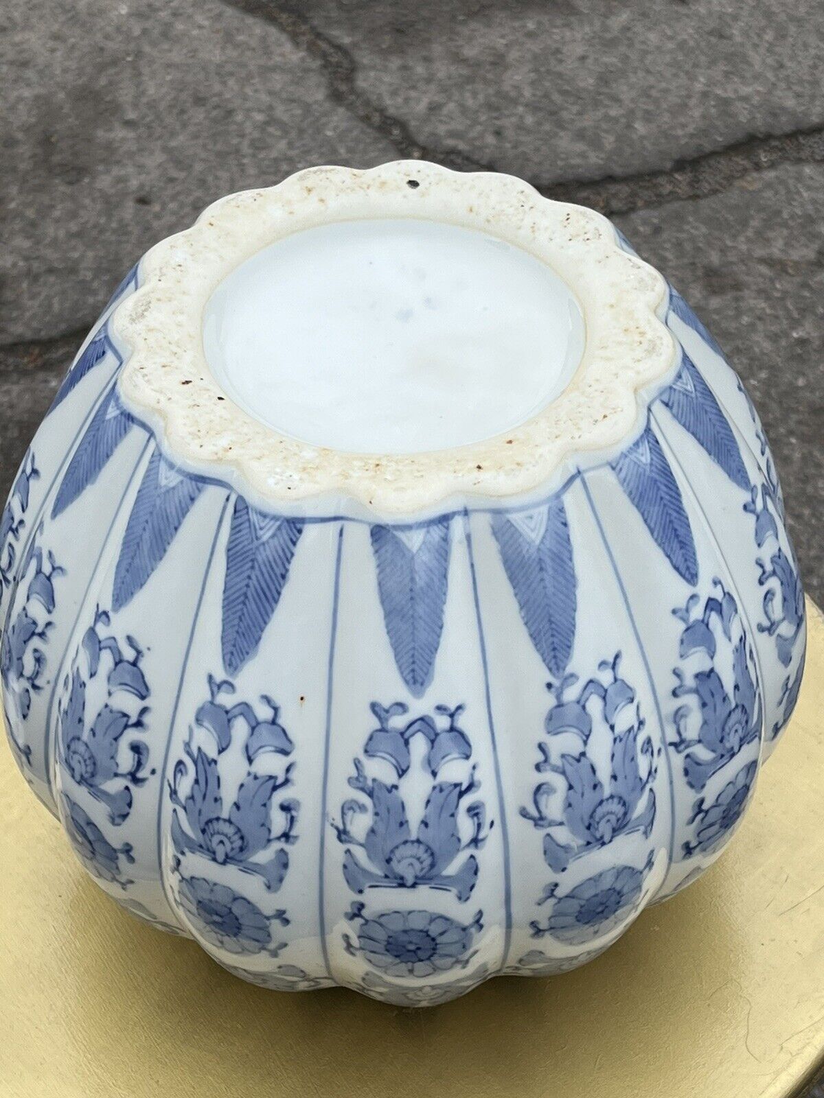Large Chinese Pot. Large & Impressive.