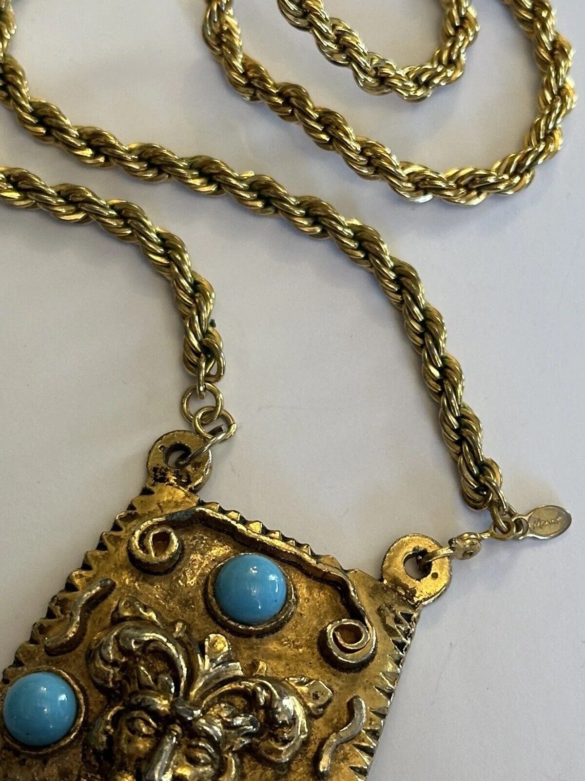 Vintage Etruscan Faux Turquoise Gold Tone Pendant Monet Rope Chain Necklace