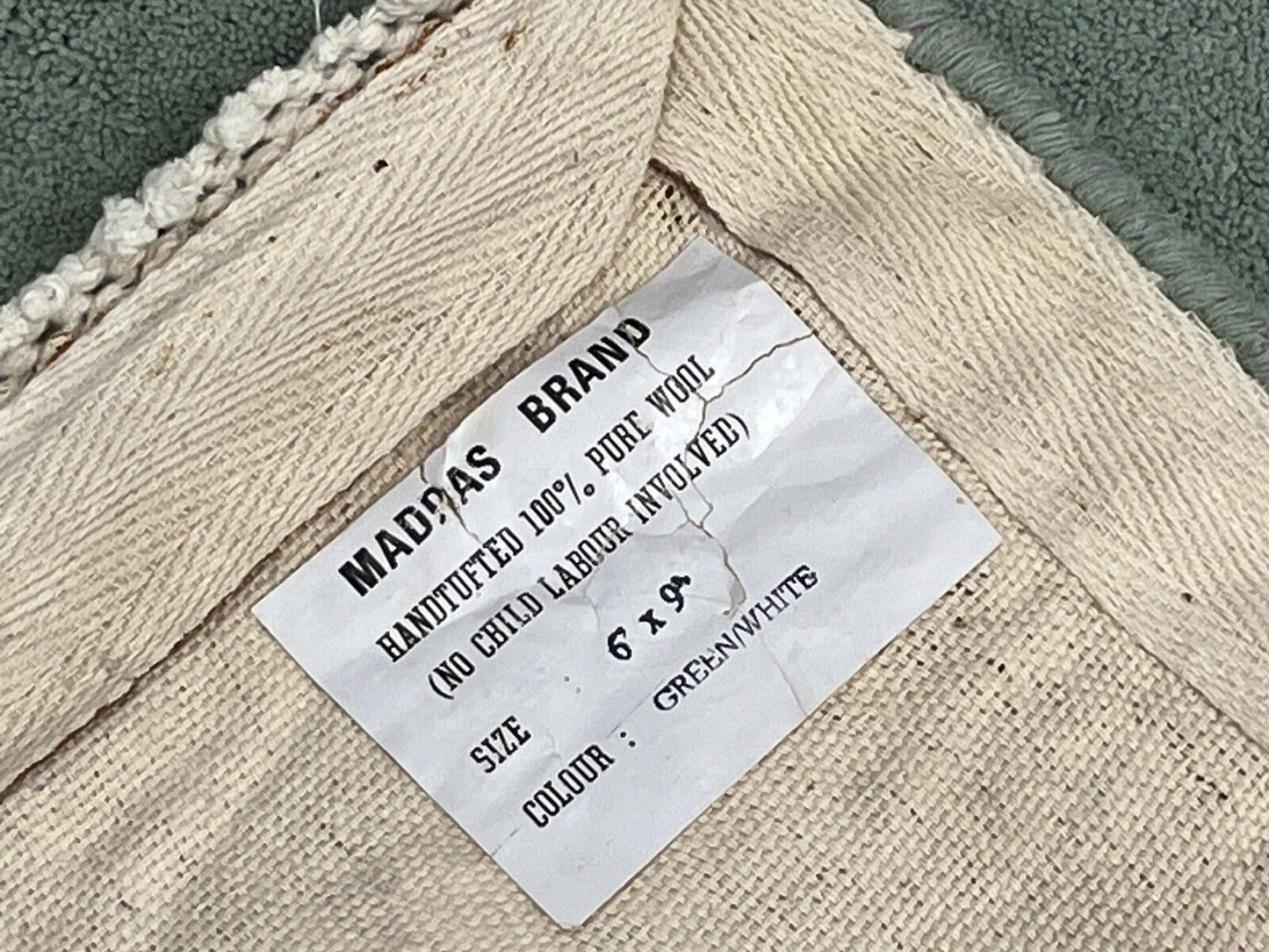 Green & White Rug, 9x 6 Feet. Handmade With 100 % Wool. Deep Pile.