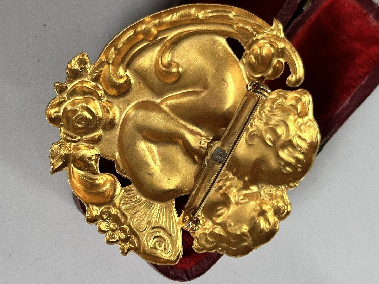 Vintage Gold Tone Cherub Statement Brooch