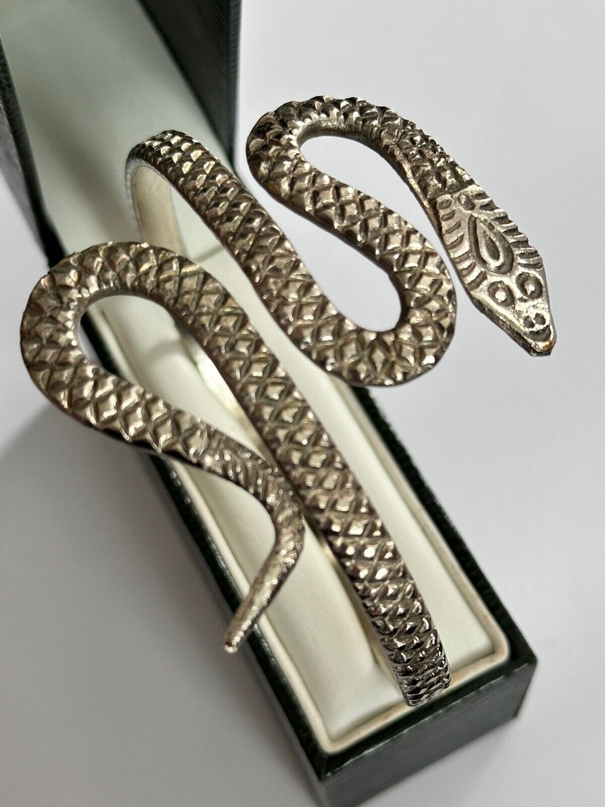Vintage Detailed Silver Tone Snake Bangle Slave Bangle