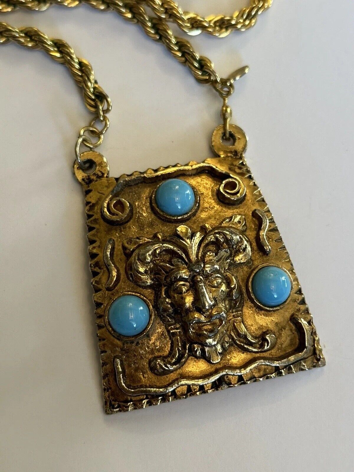 Vintage Etruscan Faux Turquoise Gold Tone Pendant Monet Rope Chain Necklace