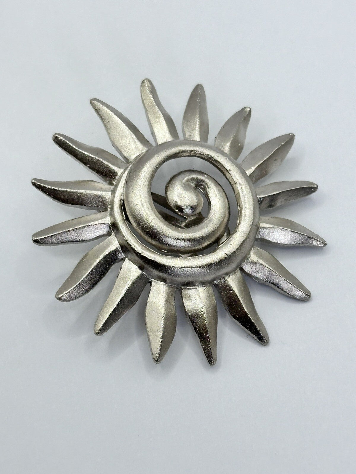 47654304