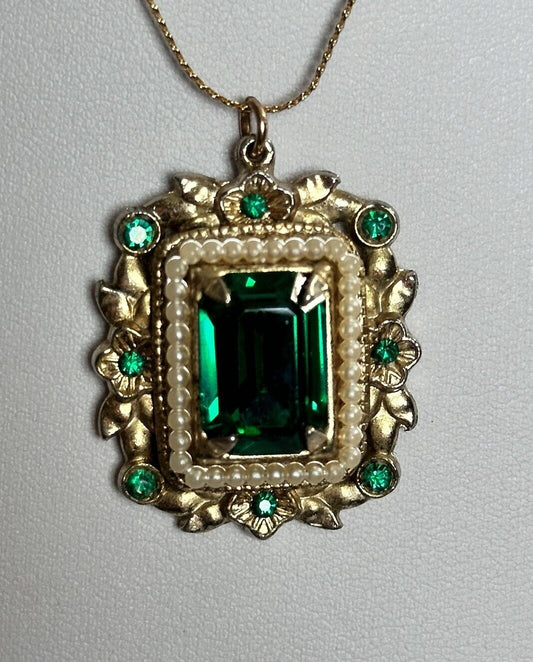 Vintage Coro Signed Green Stone Faux Pearl Pendant Necklace