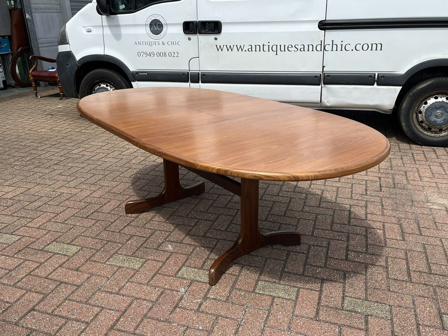 Mid Century G-Plan Extending Dining Table & 6 Chairs