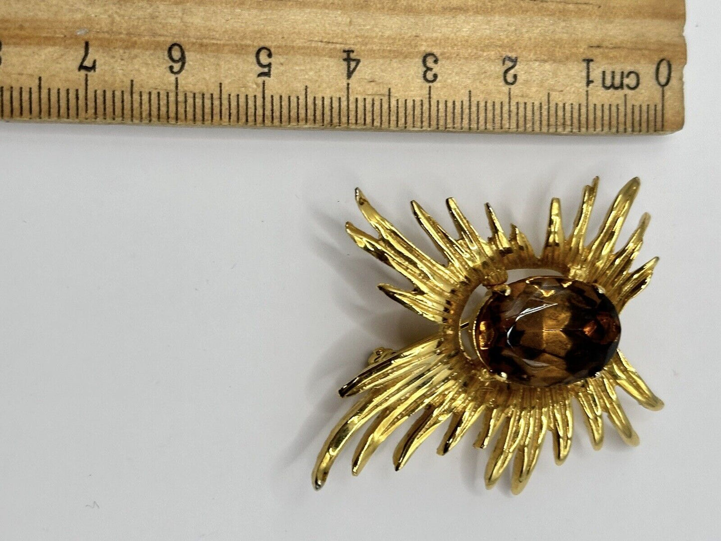 Vintage Gold Tone 1960s/70s Cognac Stone Brooch