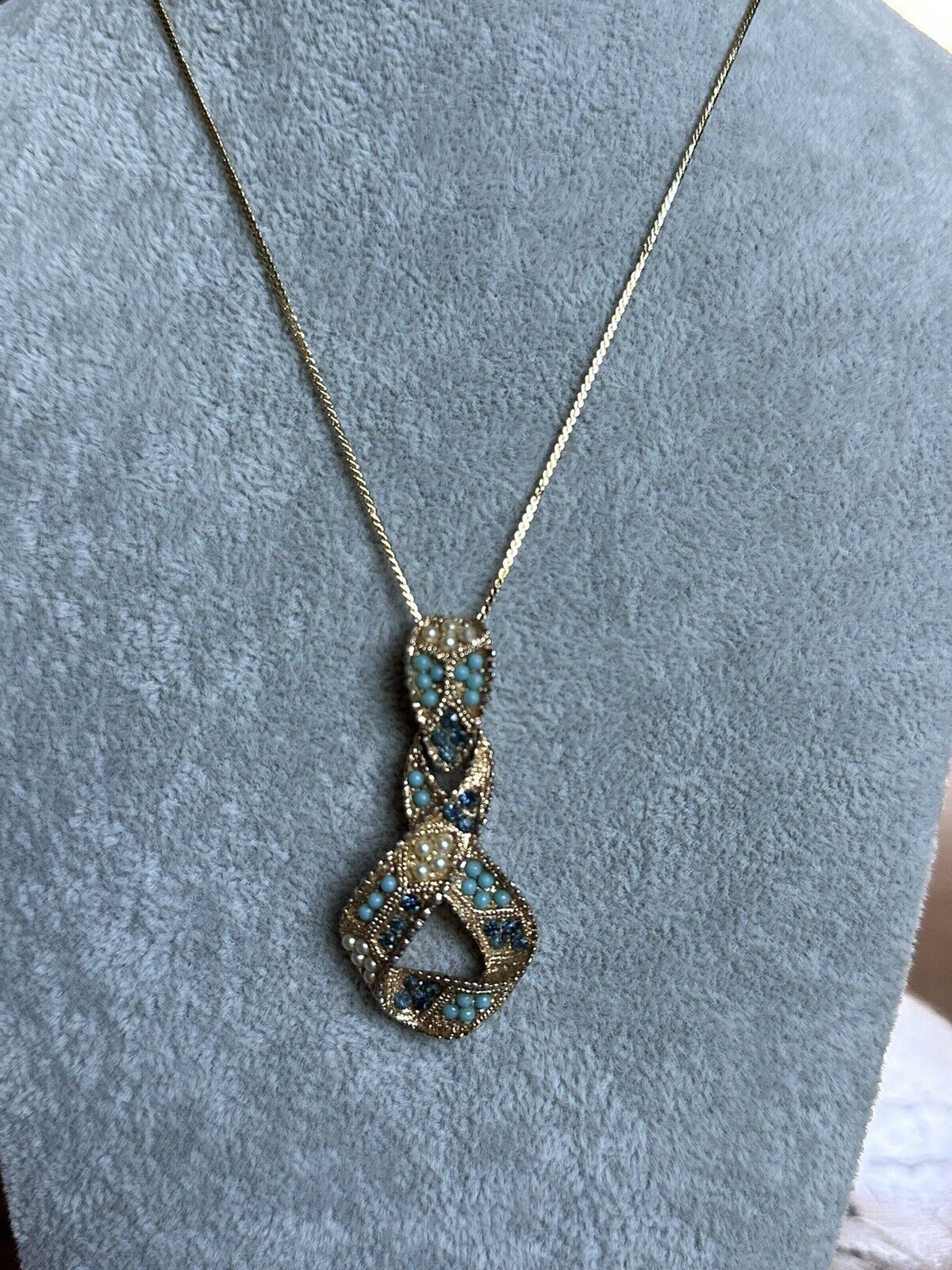 Vintage Gold Tone Faux Turquoise Pearl Blue Diamanté Pendant Necklace