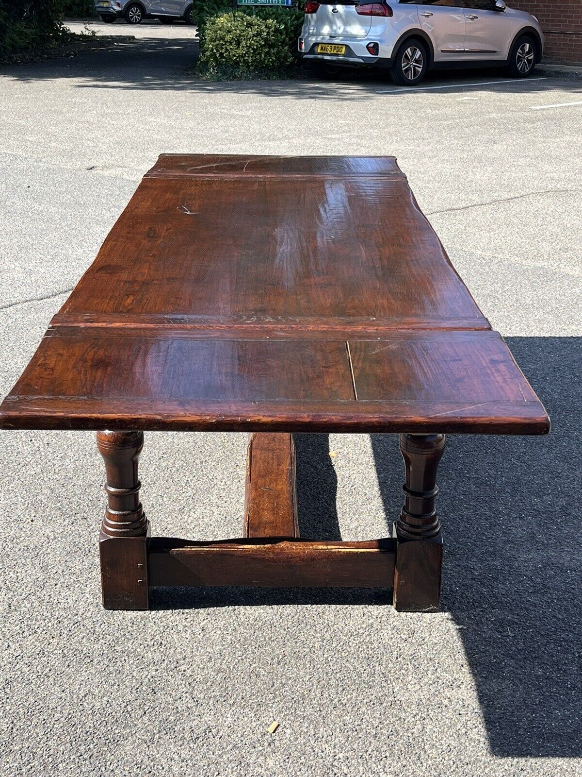 Solid Oak Extending Plank Top Refectory Dining Table & 10 Chairs.